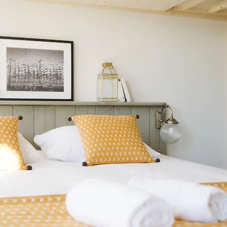 Georges Hostel&café Hotel