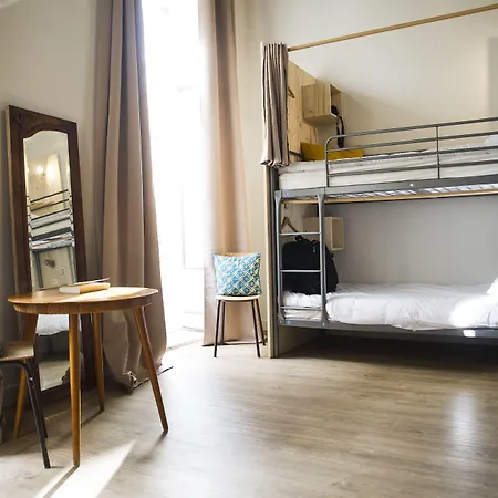 Georges Hostel&café Sète