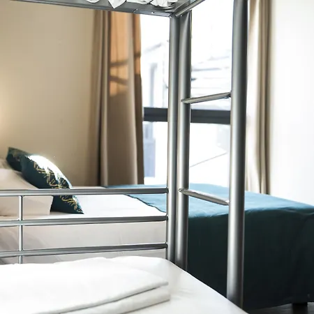 Hotel Georges & Cafe