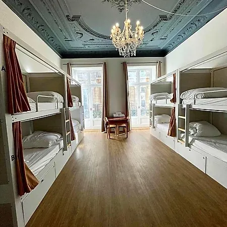 Georges & Cafe