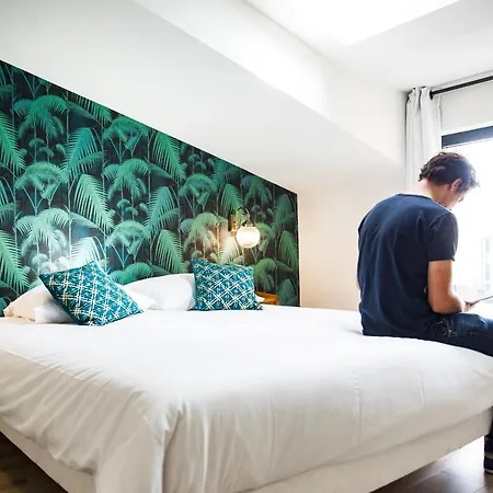 Hotel Georges & Cafe